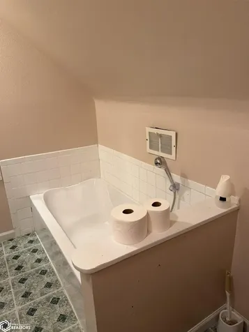 176 E Alta Vista Avenue Ottumwa IA 52501