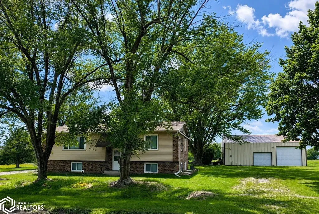 12149 Overturf Drive Moravia IA 52571