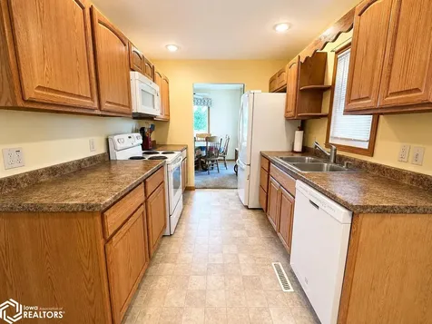 12149 Overturf Drive Moravia IA 52571