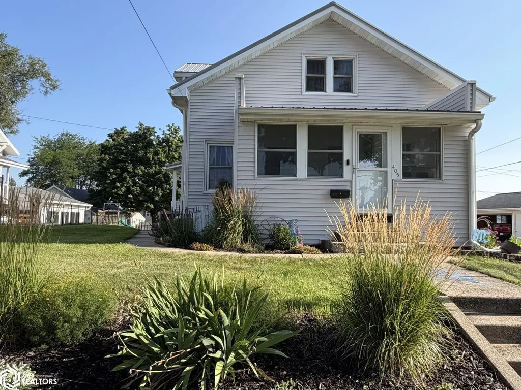 405 E 9th Street Tama IA 52339