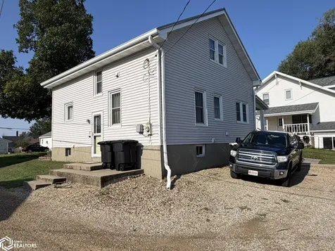 405 E 9th Street Tama IA 52339