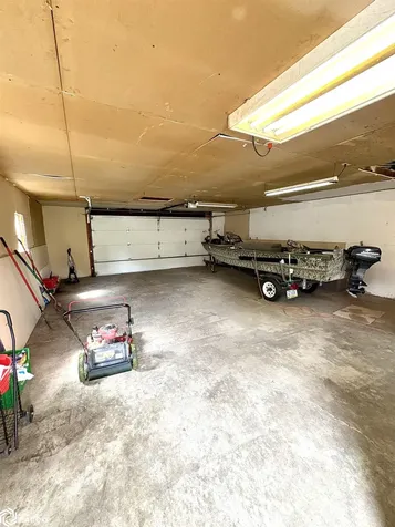 714 Hedge Avenue Burlington IA 52601