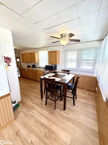 714 Hedge Avenue Burlington IA 52601