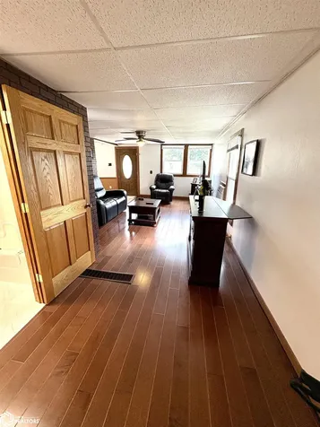 714 Hedge Avenue Burlington IA 52601