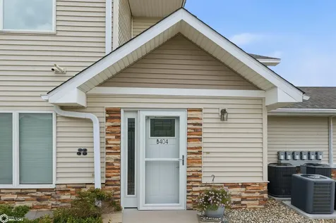 514B E Olive #404 Street Marshalltown IA 50158