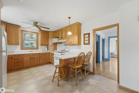 206 N Ellis Street Keota IA 52248