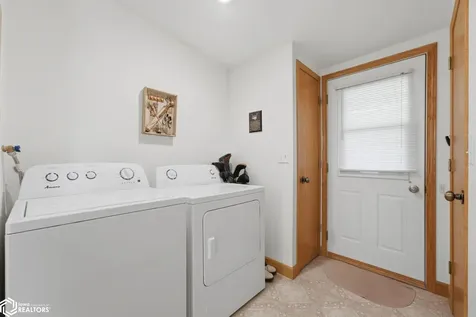 206 N Ellis Street Keota IA 52248