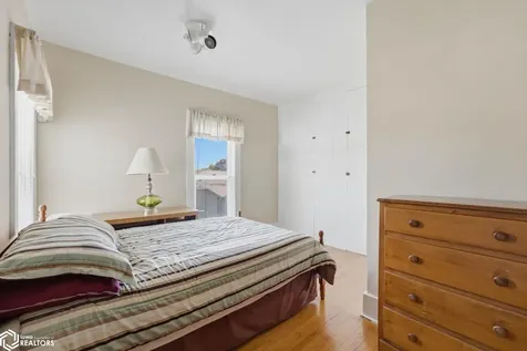 206 N Ellis Street Keota IA 52248