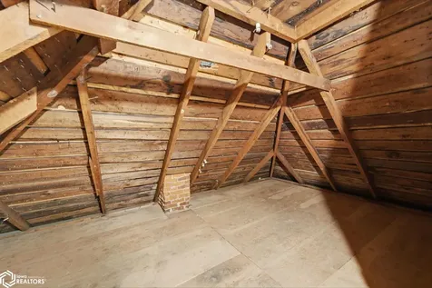 206 N Ellis Street Keota IA 52248