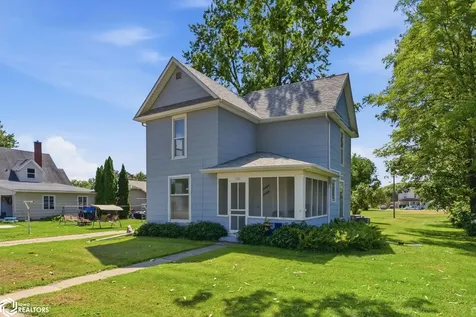 206 N Ellis Street Keota IA 52248