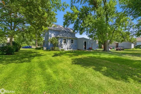 206 N Ellis Street Keota IA 52248
