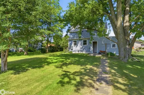 206 N Ellis Street Keota IA 52248