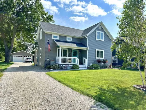 1634 5th Avenue Grinnell IA 50112