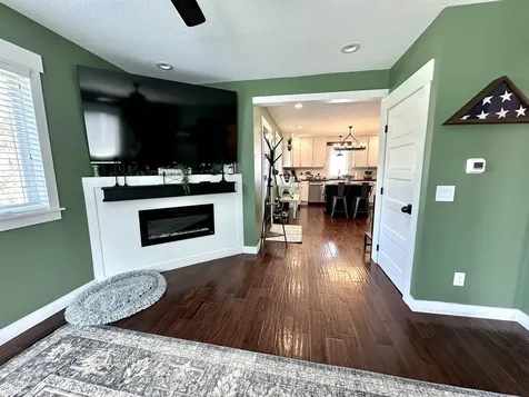 1634 5th Avenue Grinnell IA 50112