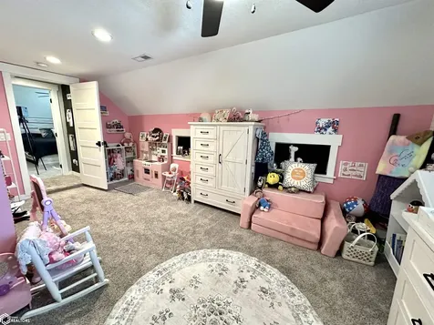 1634 5th Avenue Grinnell IA 50112