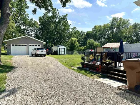 1634 5th Avenue Grinnell IA 50112