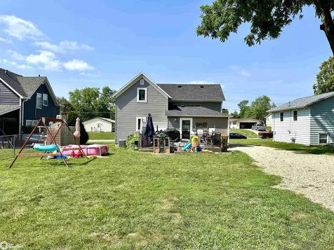 1634 5th Avenue Grinnell IA 50112