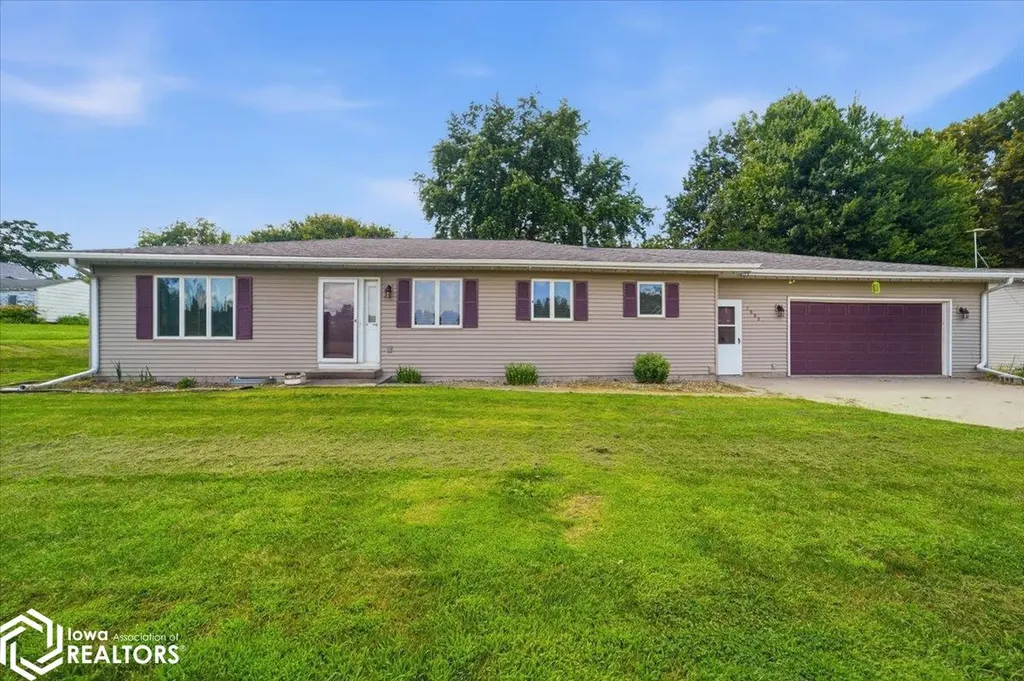 1002 7th Street Eldora IA 50627