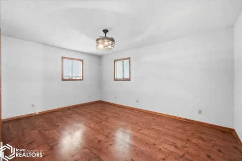 1002 7th Street Eldora IA 50627