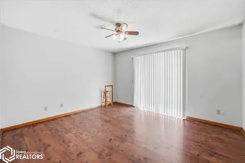 1002 7th Street Eldora IA 50627