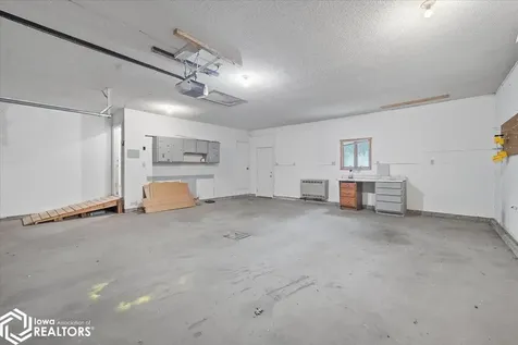 1002 7th Street Eldora IA 50627