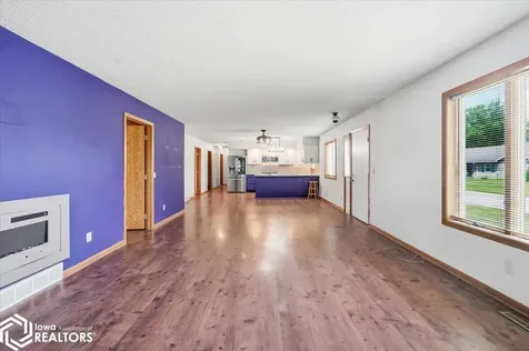 1002 7th Street Eldora IA 50627