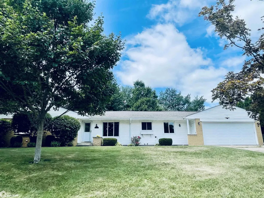 115 Highland Avenue Oskaloosa IA 52577