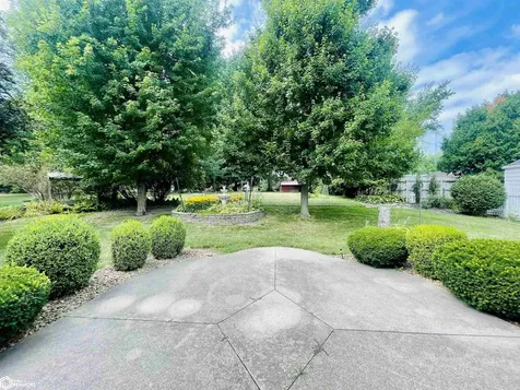 115 Highland Avenue Oskaloosa IA 52577