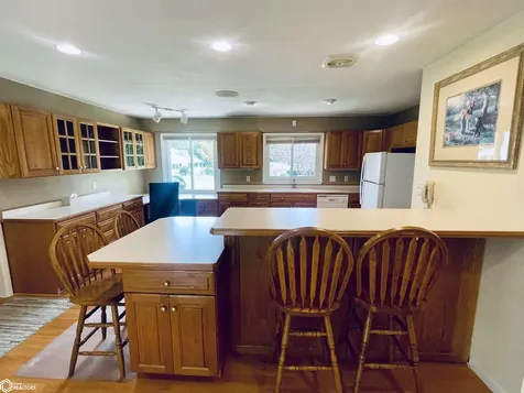 115 Highland Avenue Oskaloosa IA 52577