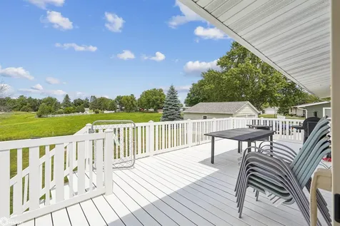 306 Meadowlane Drive Montezuma IA 50171