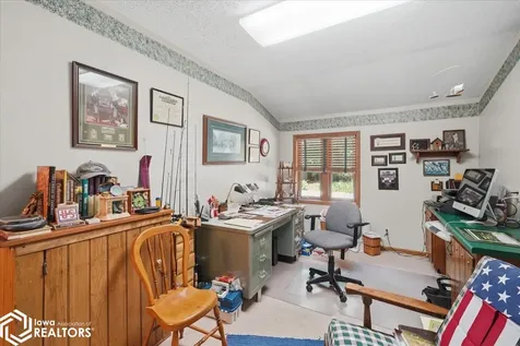 32008 234th Street Eldora IA 50627