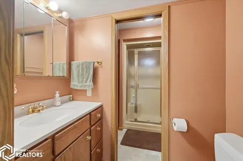 32008 234th Street Eldora IA 50627