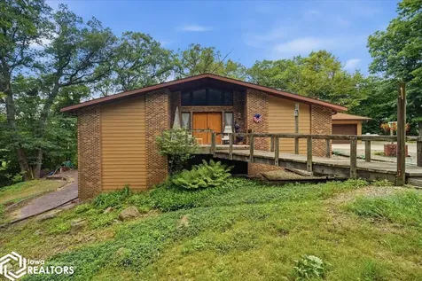 32008 234th Street Eldora IA 50627