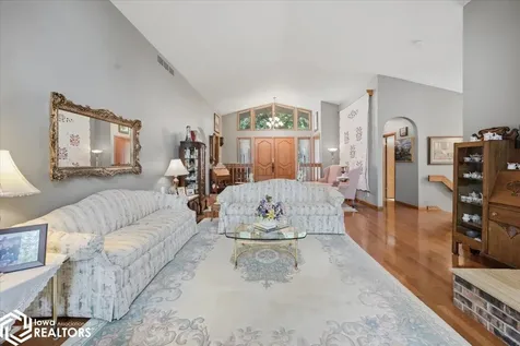 32008 234th Street Eldora IA 50627