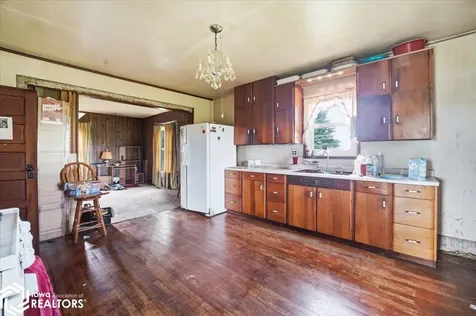 27698 195th Street Iowa Falls IA 50126