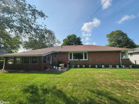 49 Winnebago Way Mason City IA 50401