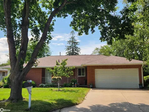 49 Winnebago Way Mason City IA 50401
