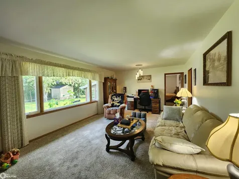 49 Winnebago Way Mason City IA 50401