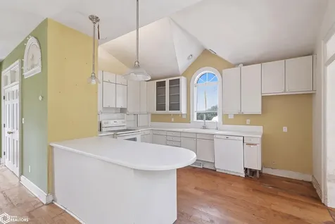 1008 N B Street Fairfield IA 52556
