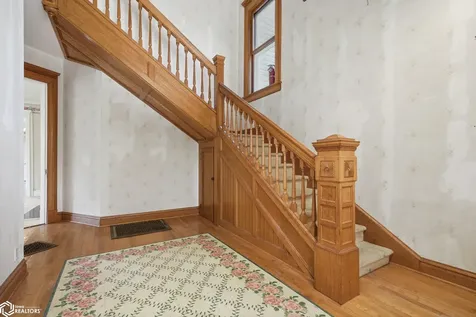 1008 N B Street Fairfield IA 52556