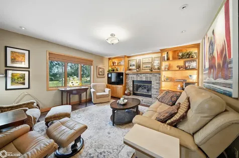 2202 16th Avenue N Clear Lake IA 50428