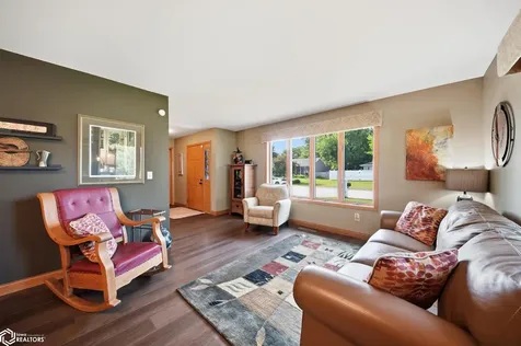2202 16th Avenue N Clear Lake IA 50428