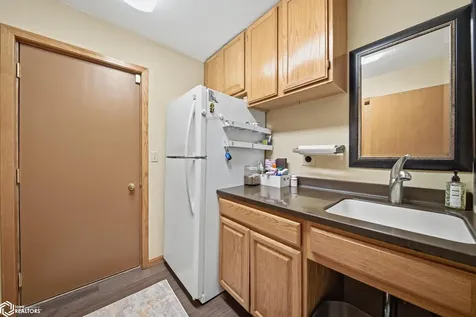 2202 16th Avenue N Clear Lake IA 50428