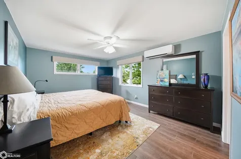 2202 16th Avenue N Clear Lake IA 50428