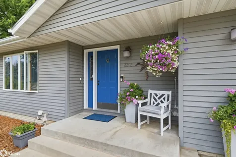 2202 16th Avenue N Clear Lake IA 50428