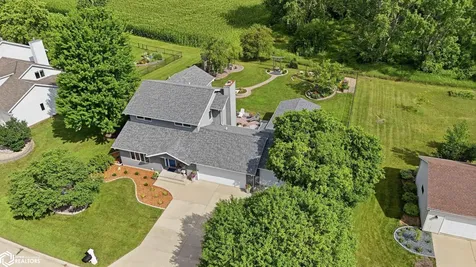 2202 16th Avenue N Clear Lake IA 50428