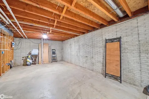 2202 16th Avenue N Clear Lake IA 50428