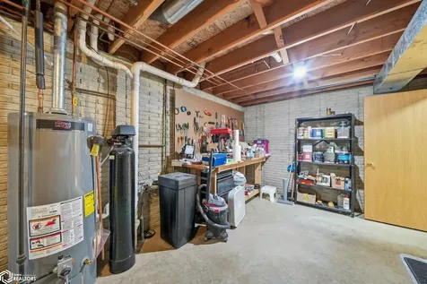 2202 16th Avenue N Clear Lake IA 50428
