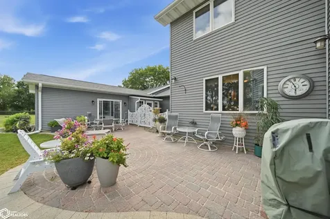 2202 16th Avenue N Clear Lake IA 50428