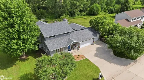 2202 16th Avenue N Clear Lake IA 50428